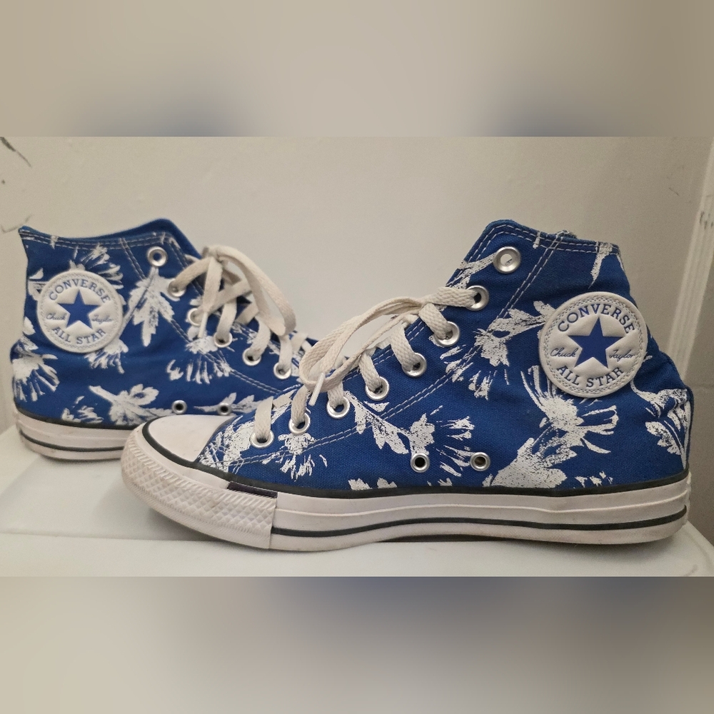 Converse Blue and White Floral High-Top Sneakers - Picture 6 of 8